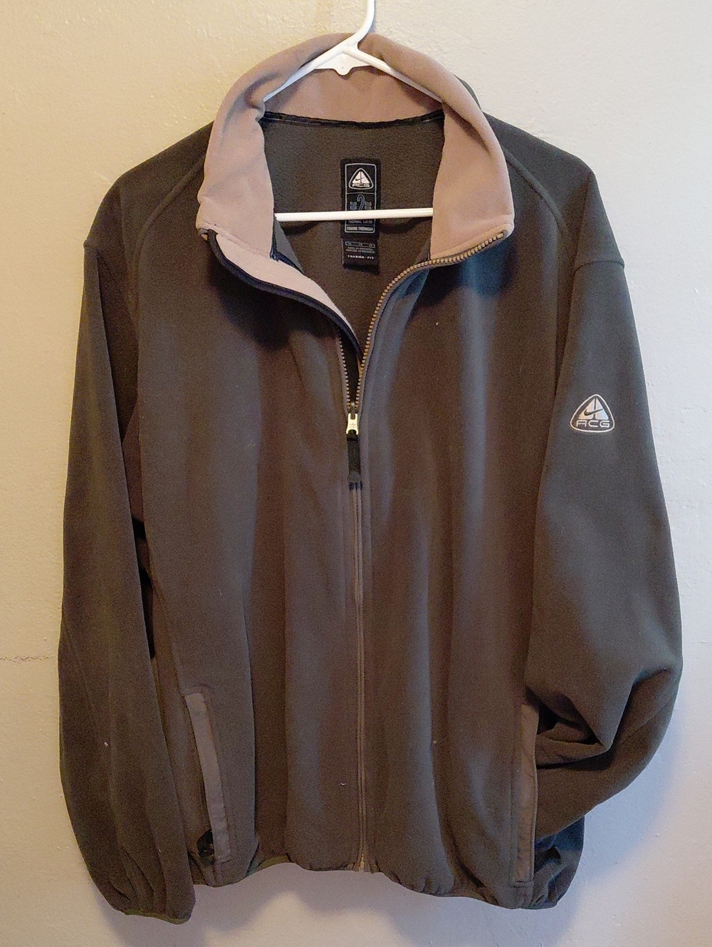Men's Full-Zip Softshell Jacket in Dark Brown